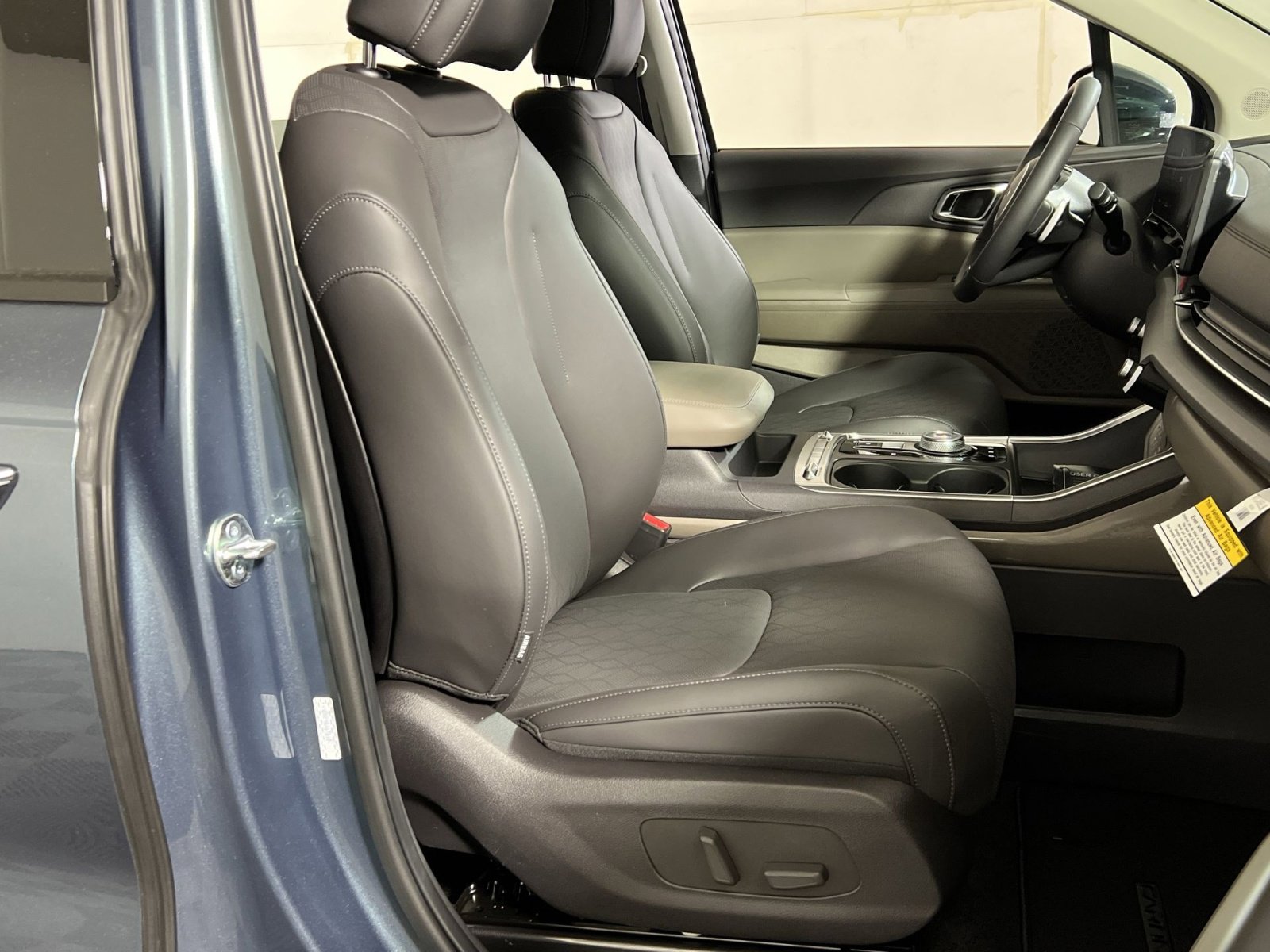 New 2026 Kia Carnival SX image 27