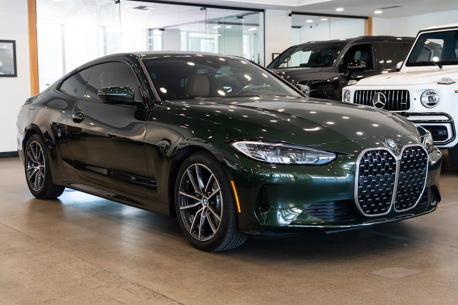 Used 2022 BMW 430i Coupe w/ Convenience Package RWD image 3