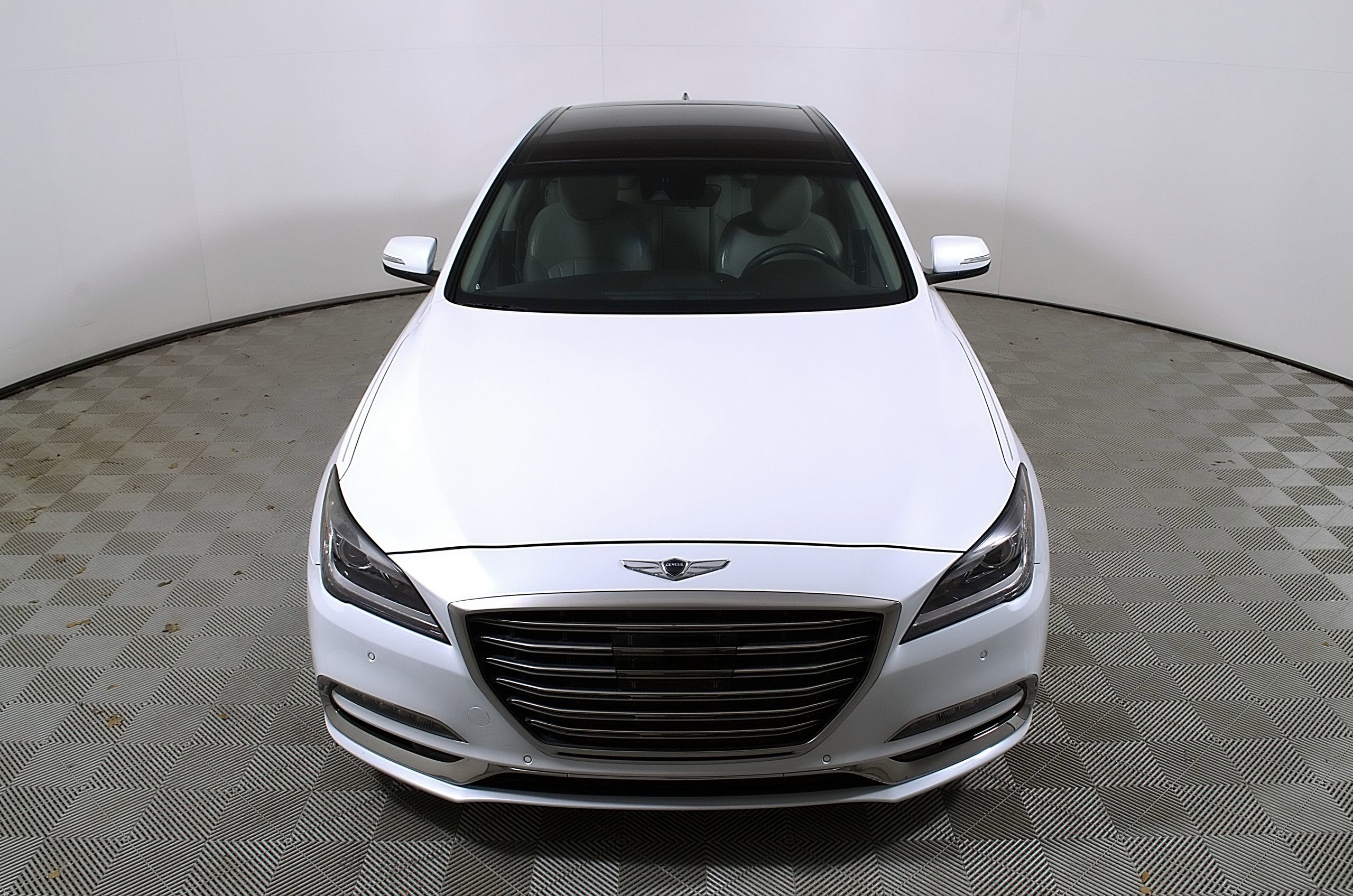 Used 2018 Genesis G80 3.8 w/ Option Group 02 RWD image 4