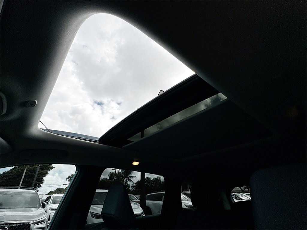 Used 2026 INFINITI QX60 Pure w/ Cargo Package image 23