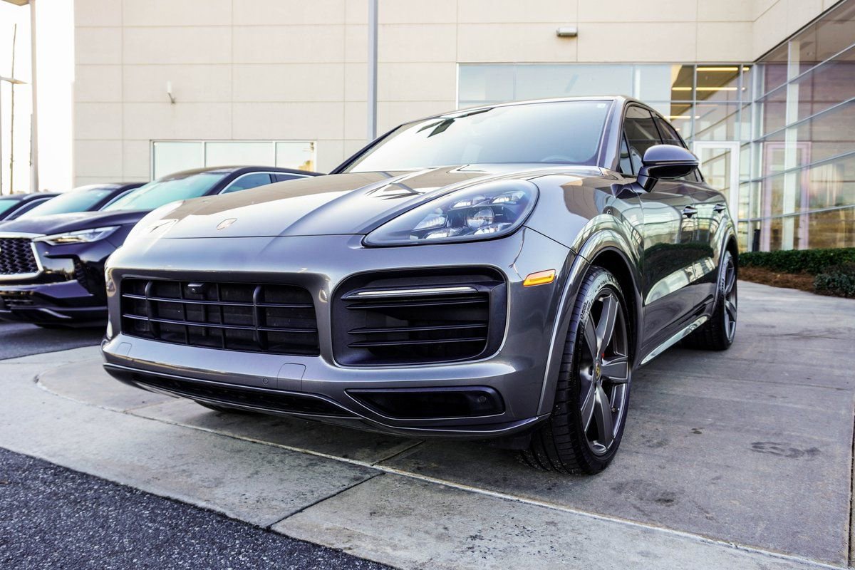 Used 2021 Porsche Cayenne GTS image 8