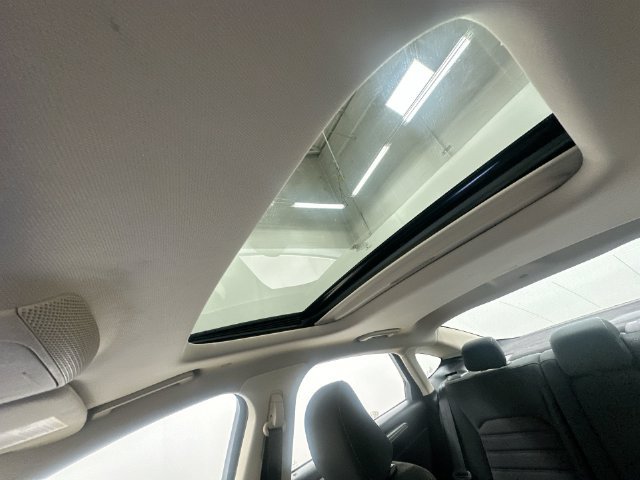 Used 2020 Ford Fusion SE FWD image 24