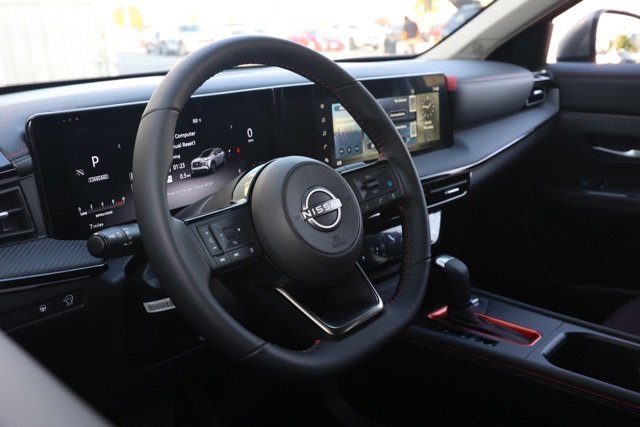 New 2025 Nissan Kicks SR image 14