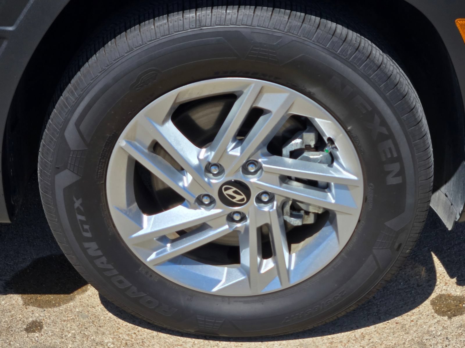 Certified 2026 Hyundai Tucson SE FWD image 8