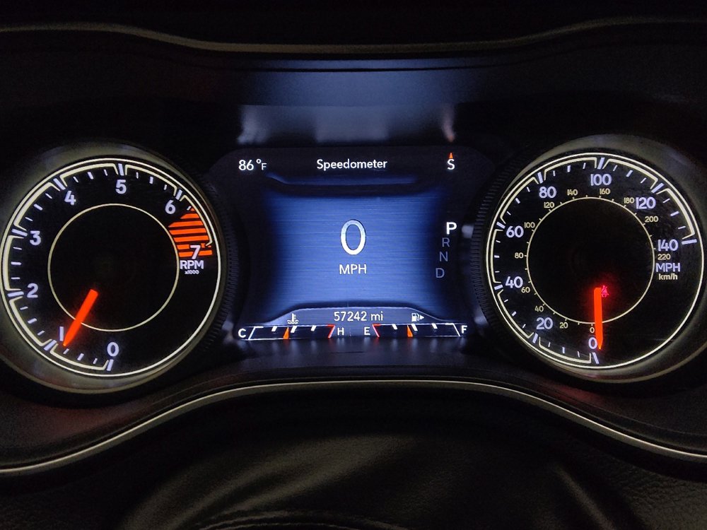 Used 2023 Jeep Cherokee Altitude Lux image 23