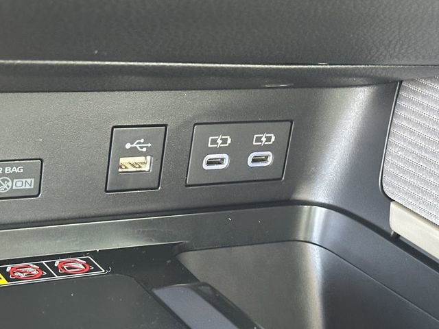 Used 2026 Toyota Camry SE w/ Convenience Package image 20