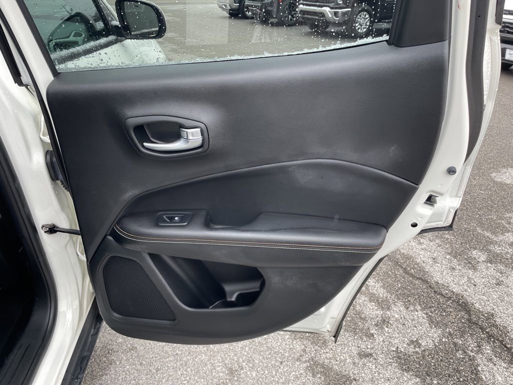 Used 2021 Jeep Compass Latitude w/ Convenience Group image 37