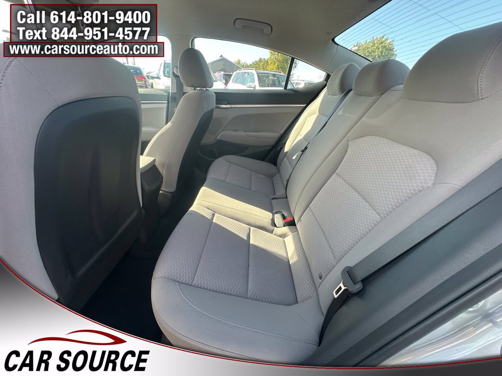 Used 2020 Hyundai Elantra SE FWD image 15