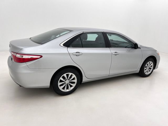 Used 2017 Toyota Camry LE FWD image 6