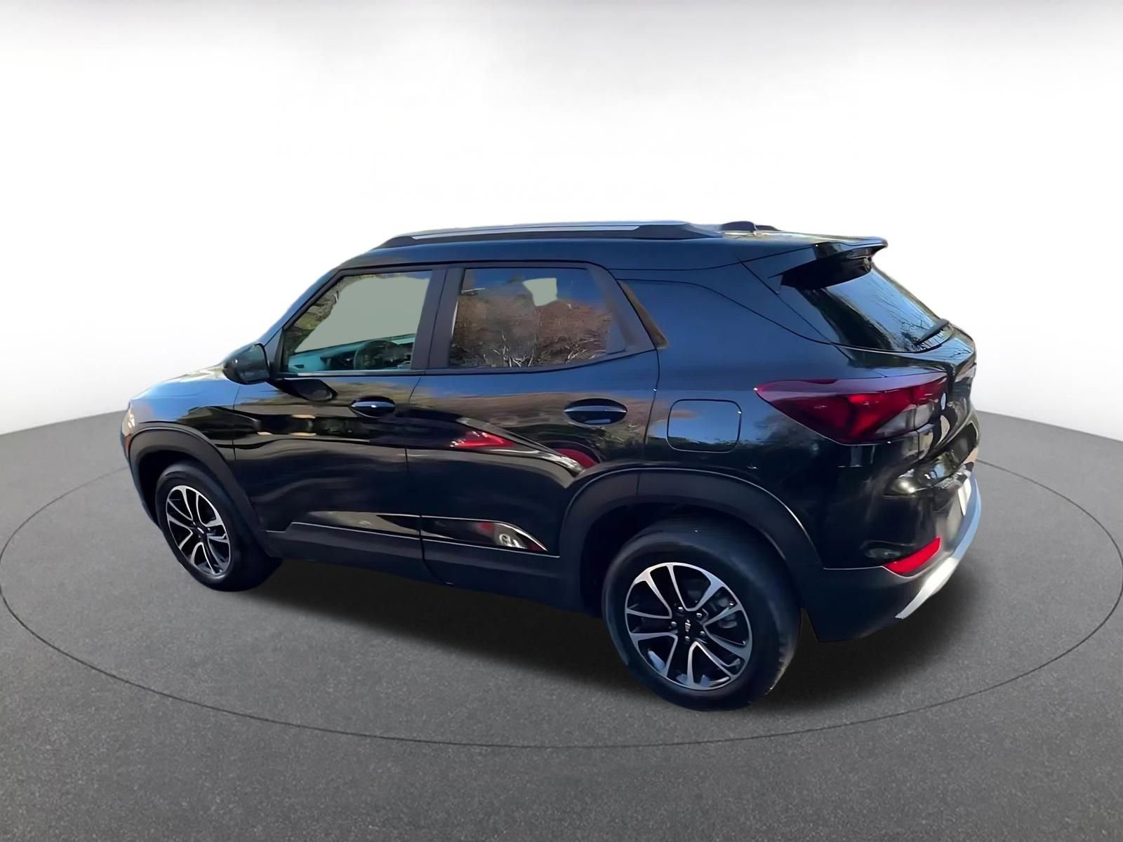 Used 2025 Chevrolet TrailBlazer LT image 10