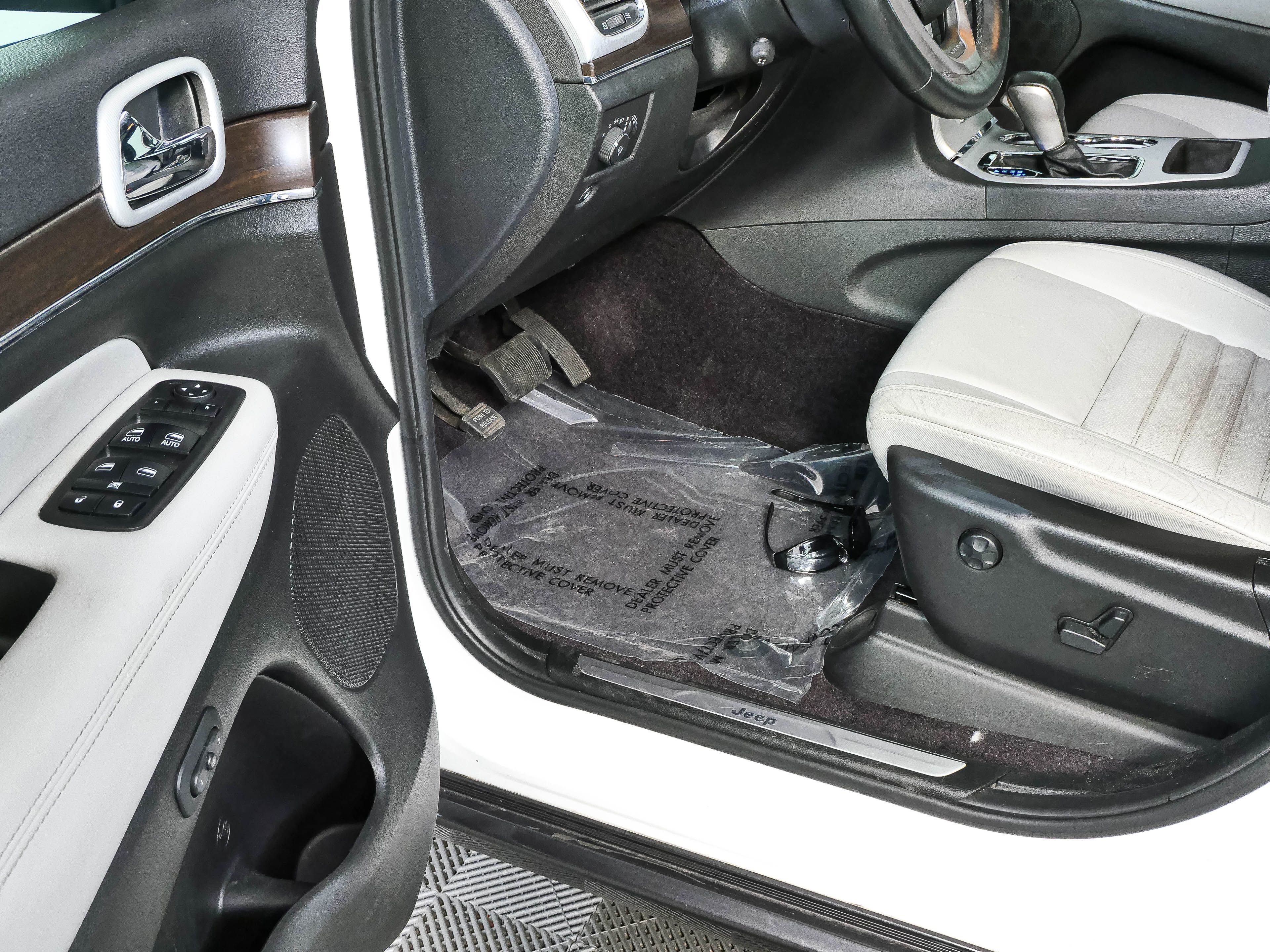 Used 2018 Jeep Grand Cherokee Limited RWD image 7