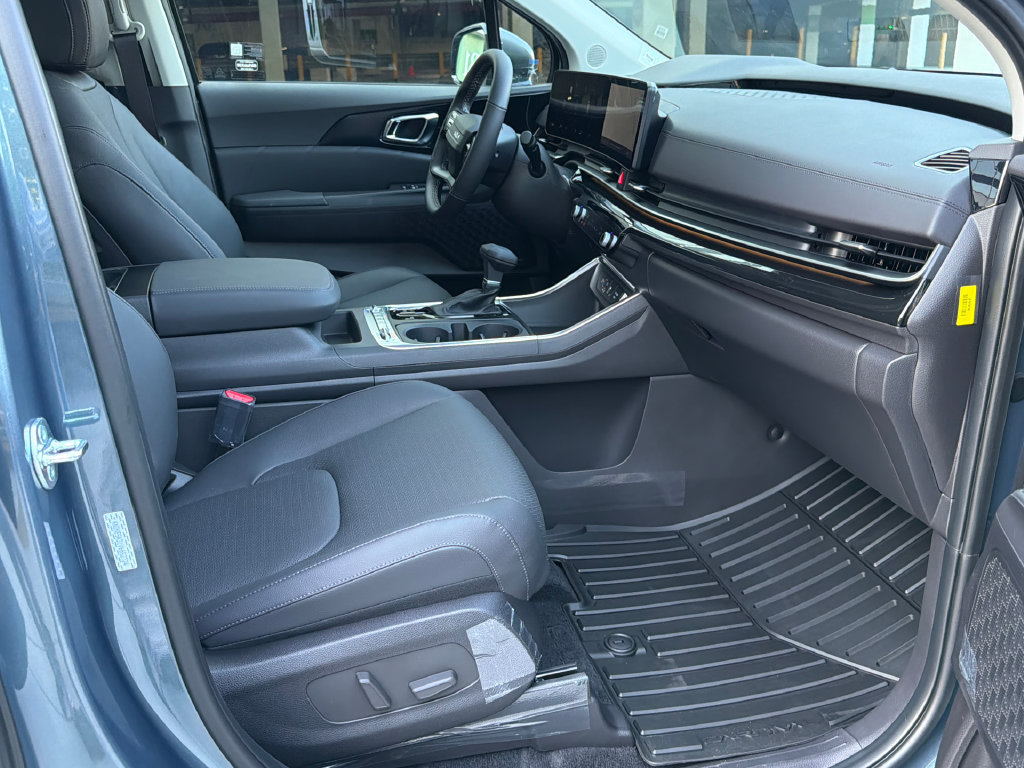 New 2027 Kia Carnival SX Prestige FWD image 13