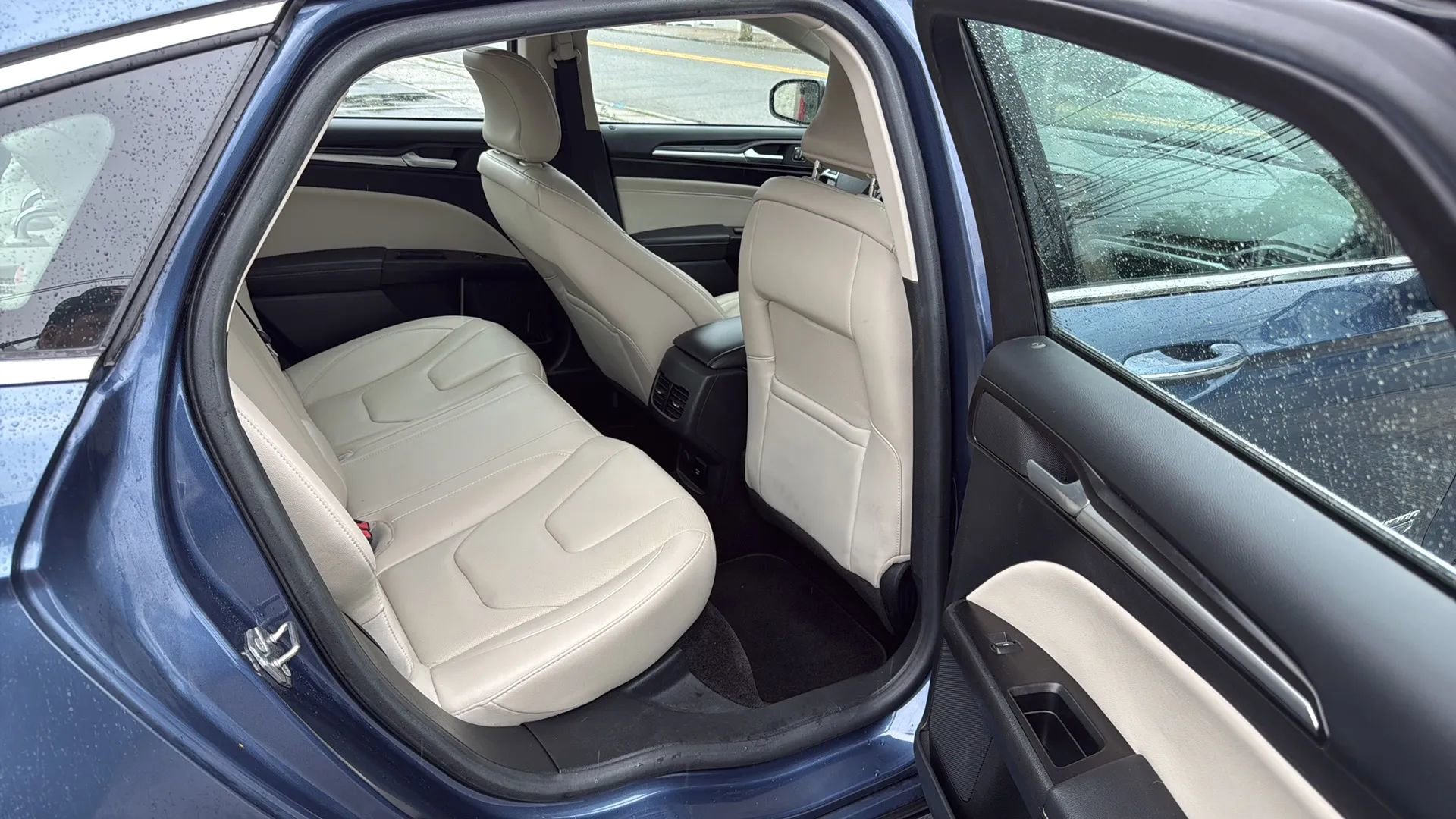 Used 2018 Ford Fusion Energi Titanium image 26