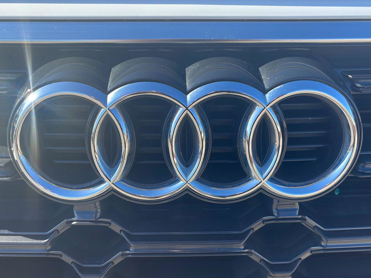 Used 2023 Audi Q5 2.0T Premium w/ Convenience Package AWD/4WD image 10