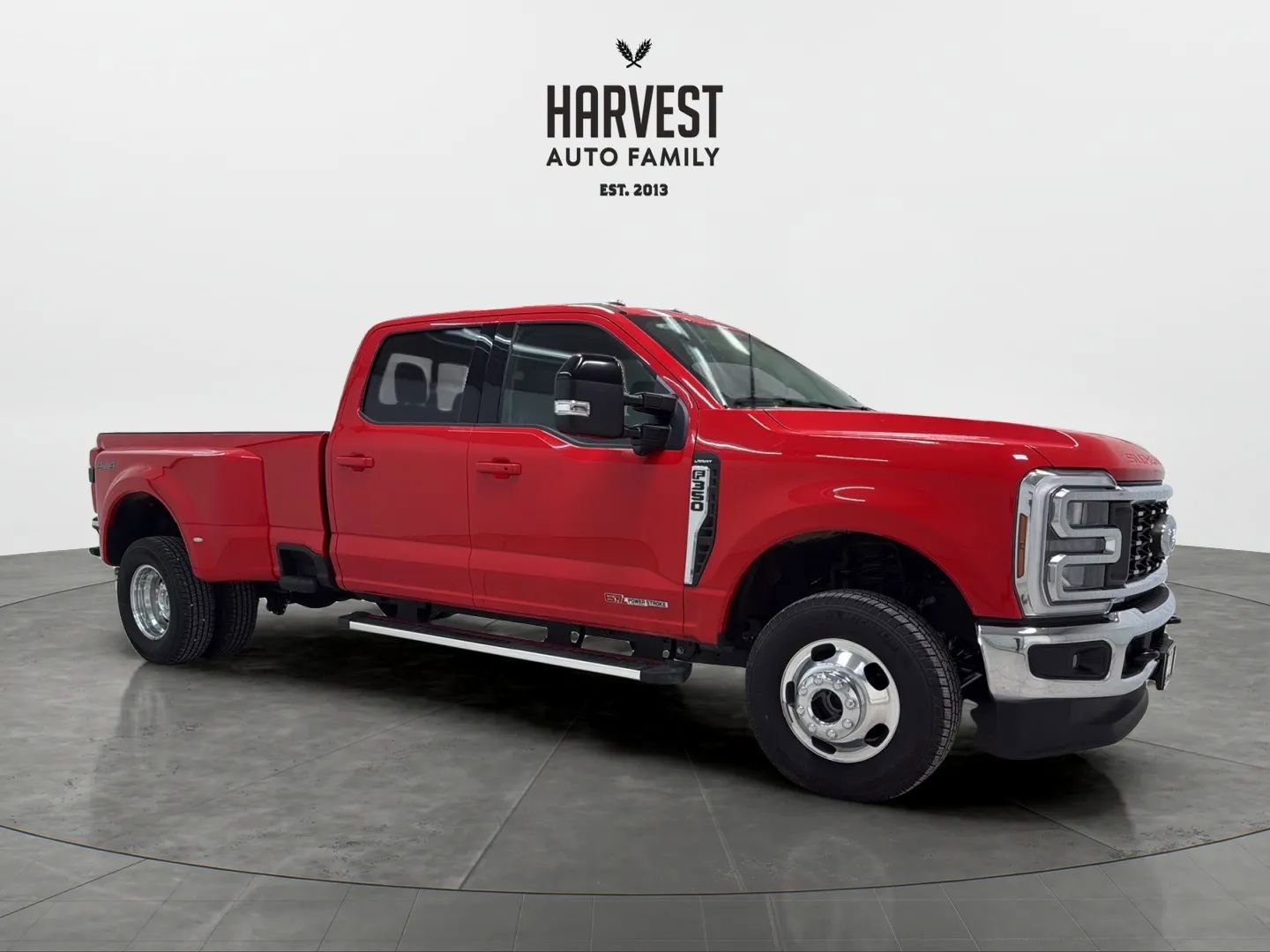Used 2024 Ford F350 Lariat image 9