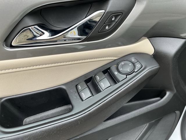Used 2024 Chevrolet Traverse LS w/ Safety Package image 17