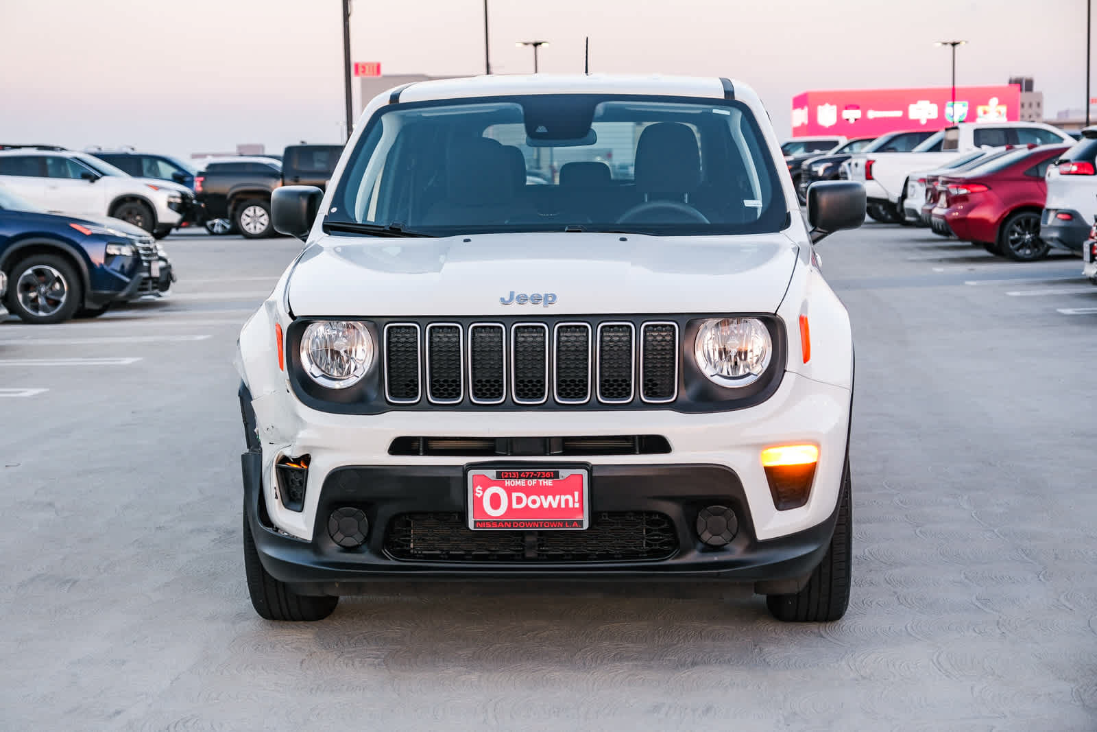 Used 2023 Jeep Renegade Latitude AWD/4WD image 2