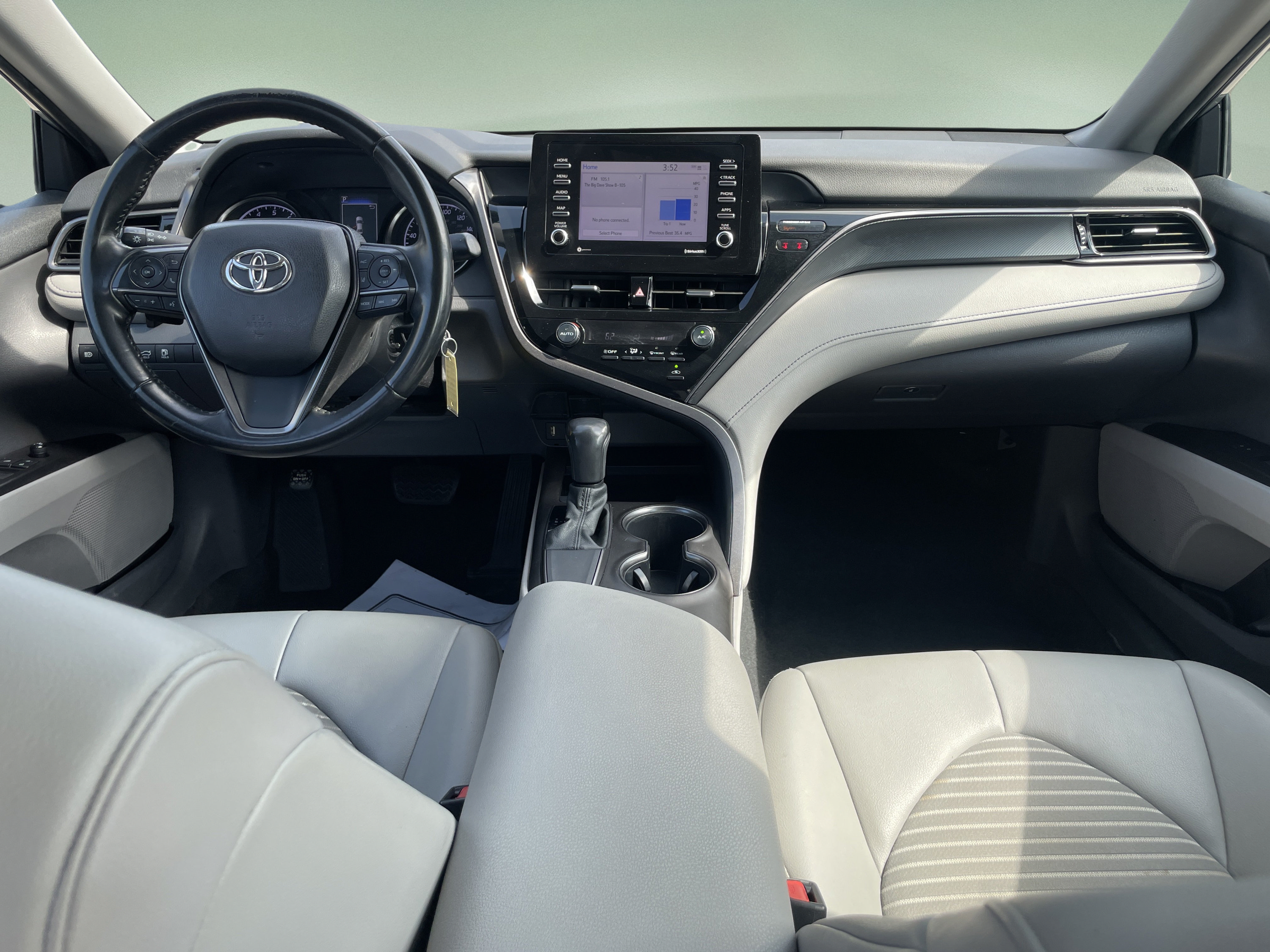 Used 2021 Toyota Camry SE FWD image 27