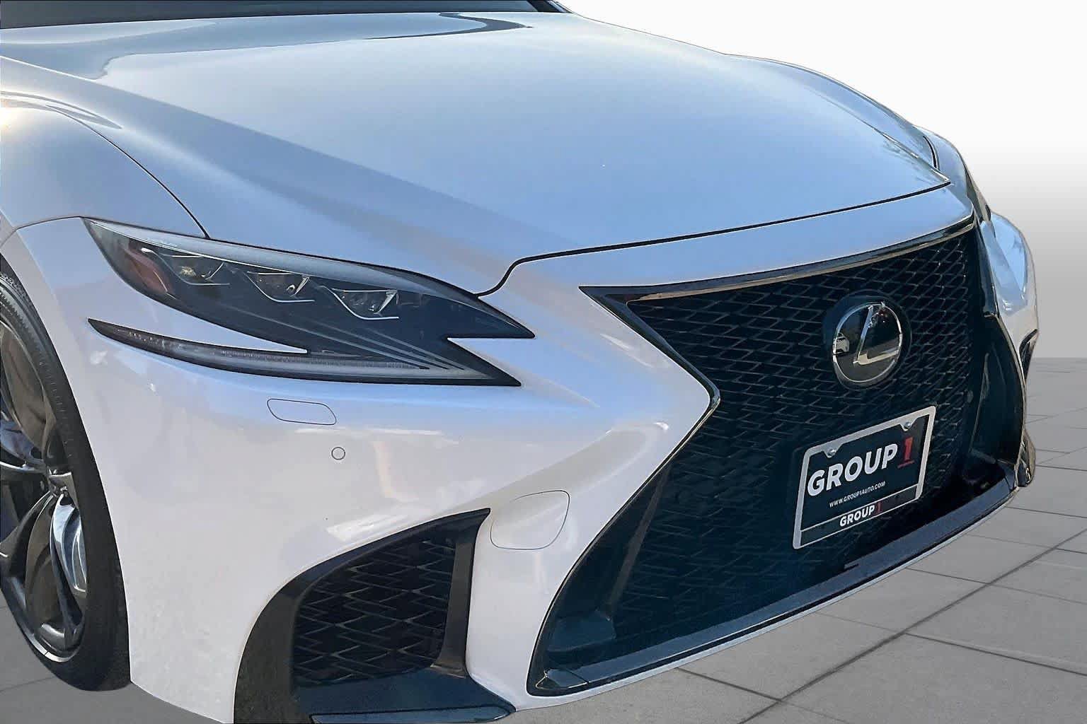 Used 2018 Lexus LS 500 F Sport w/ Accessory Package (Z2) AWD/4WD image 30