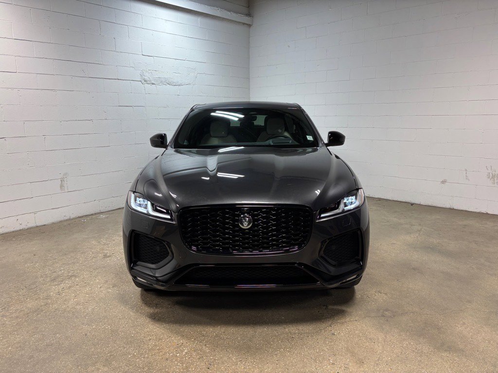 New 2026 Jaguar F-PACE R-Dynamic S image 3