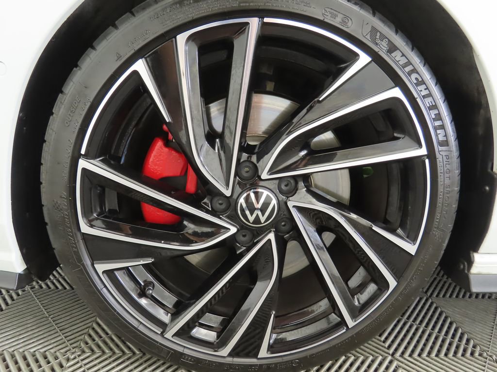 Used 2022 Volkswagen GTI Autobahn image 30