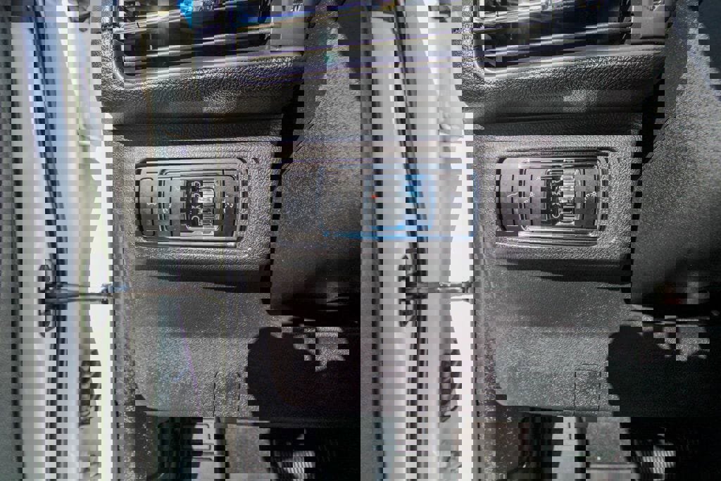 Used 2025 Lincoln Corsair Reserve w/ Equipment Group 202A AWD/4WD image 20