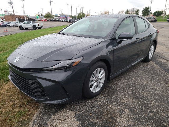 New 2026 Toyota Camry LE w/ Convenience Package FWD image 3