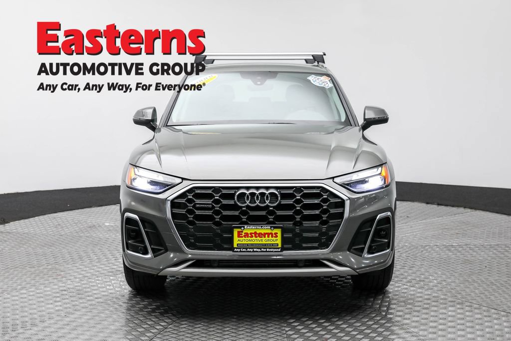 Used 2023 Audi Q5 2.0T Premium w/ Convenience Package image 2