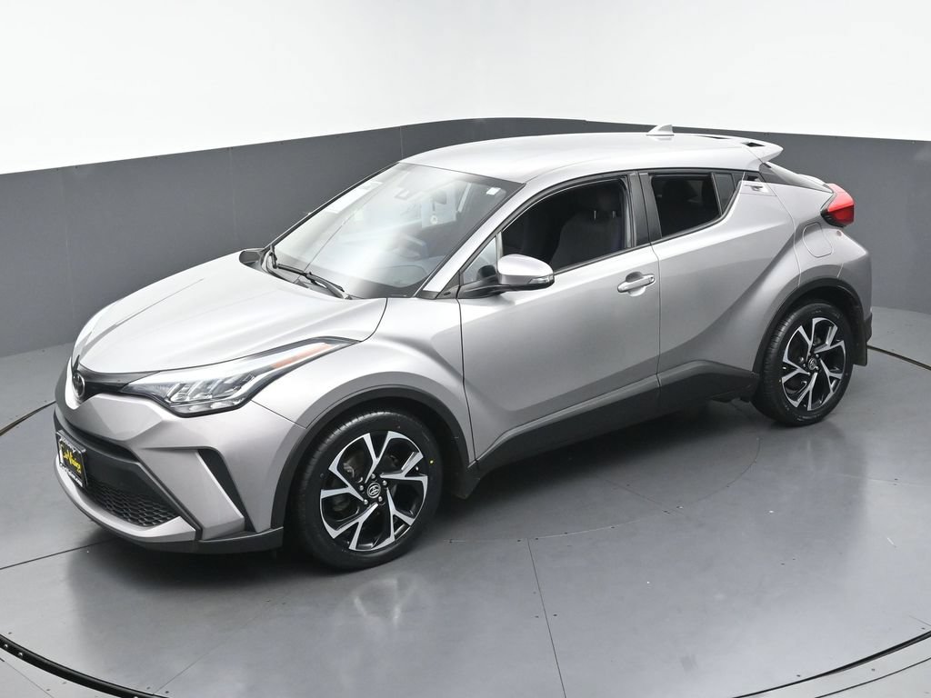 Used 2020 Toyota C-HR XLE FWD image 40