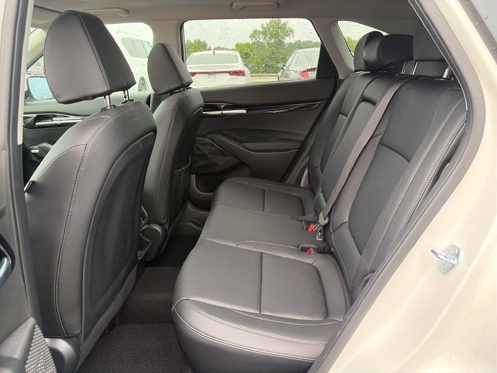 Used 2025 Kia Seltos SX w/ SX Sunroof Package AWD/4WD image 32