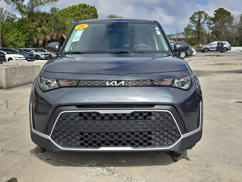 Certified 2025 Kia Soul LX image 3