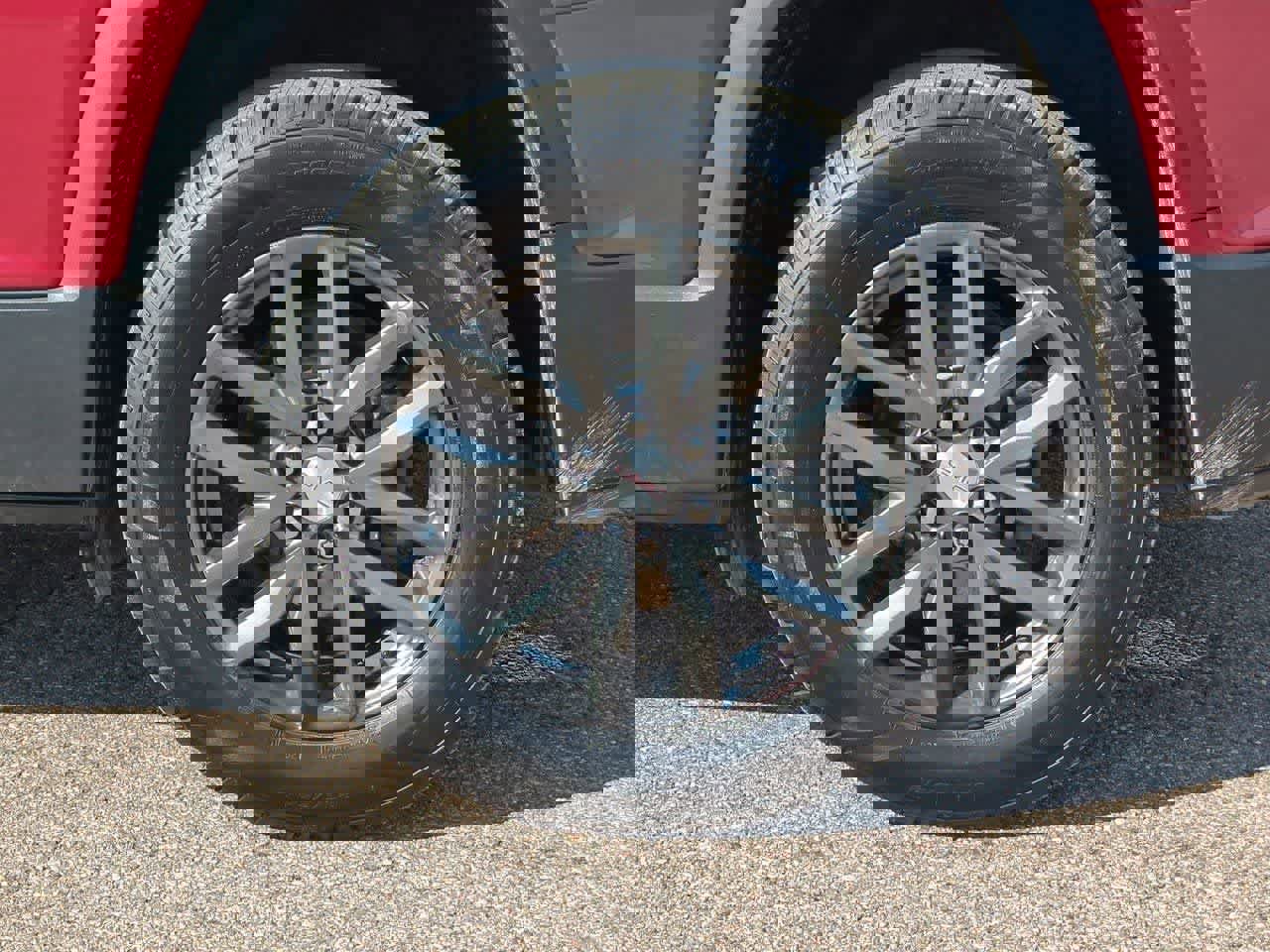 Used 2019 GMC Acadia SLT image 13