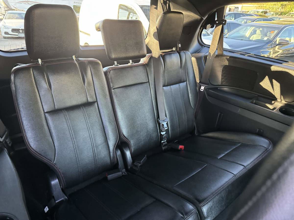Used 2019 Dodge Grand Caravan GT image 12