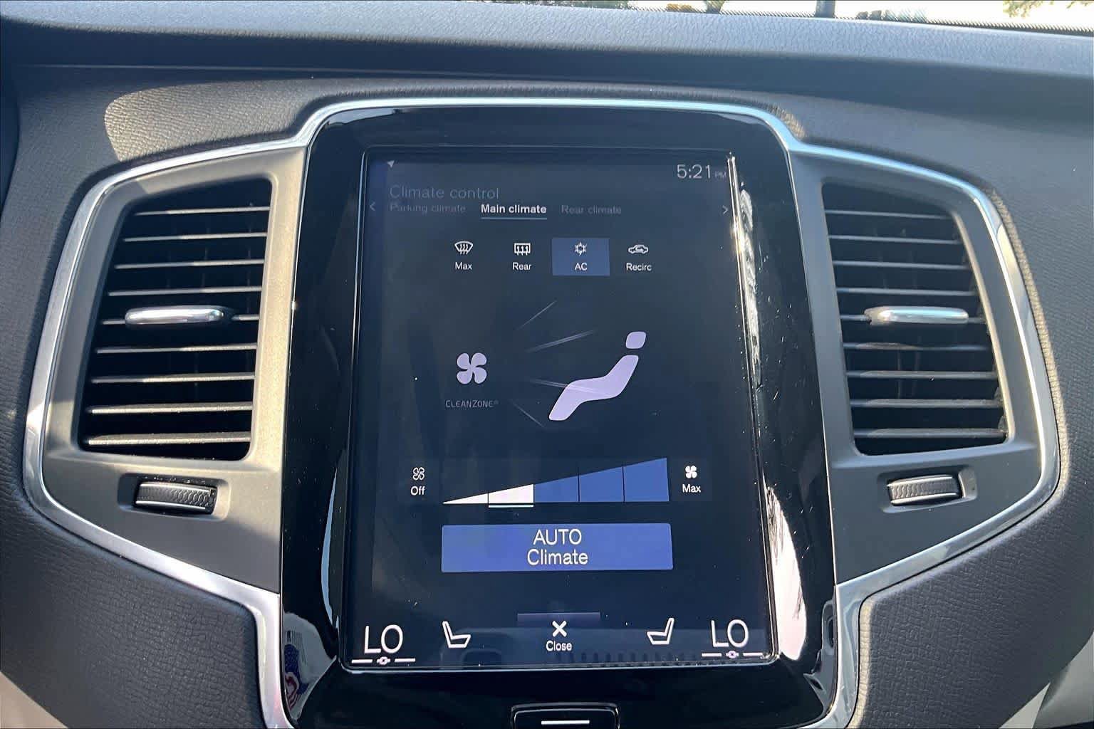 Used 2019 Volvo XC90 T5 Momentum w/ Protection Package FWD image 37
