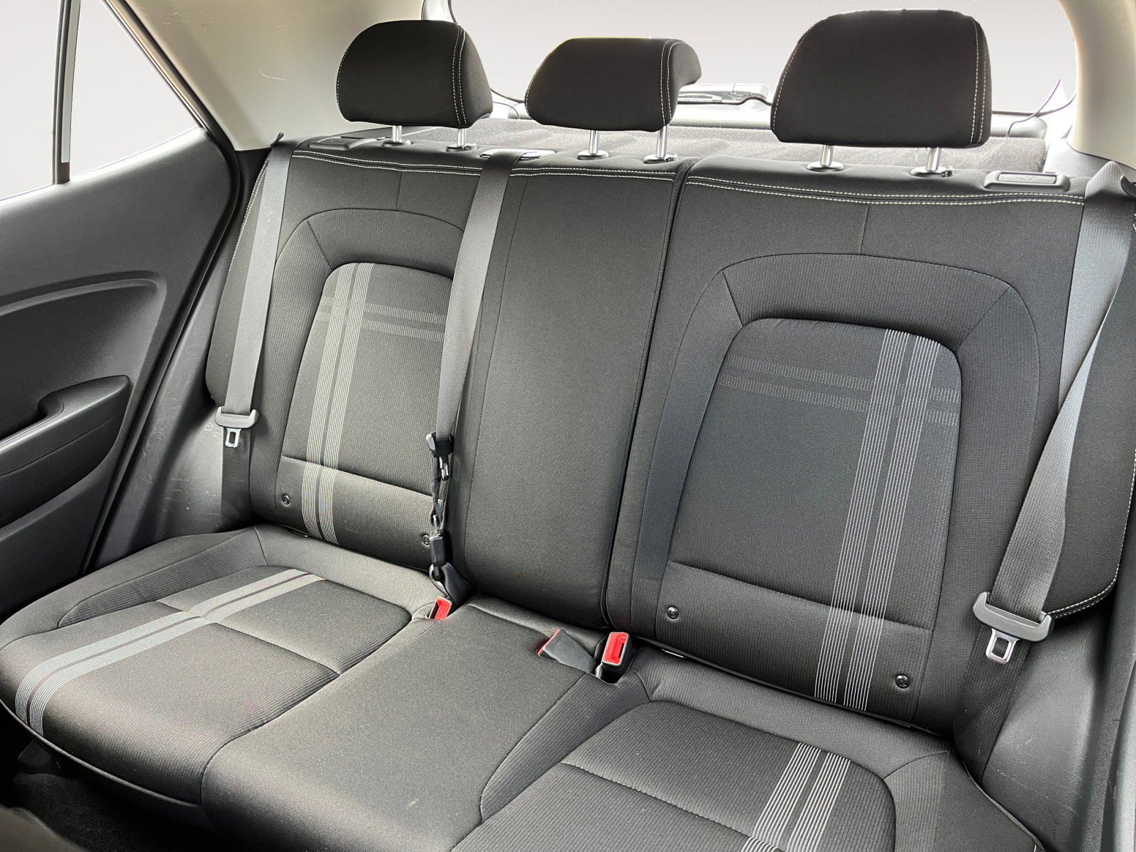 Used 2024 Hyundai Venue SEL image 13