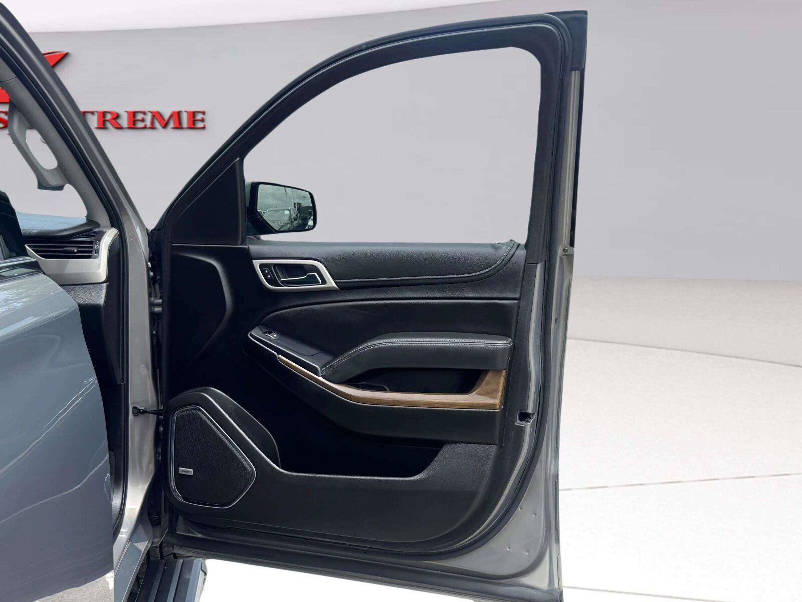 Used 2019 GMC Yukon Denali w/ Denali Ultimate Package AWD/4WD image 64