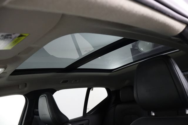Used 2019 Volvo XC40 T5 Inscription AWD/4WD image 23