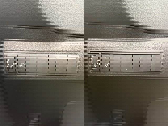 Used 2025 Toyota Corolla SE image 22