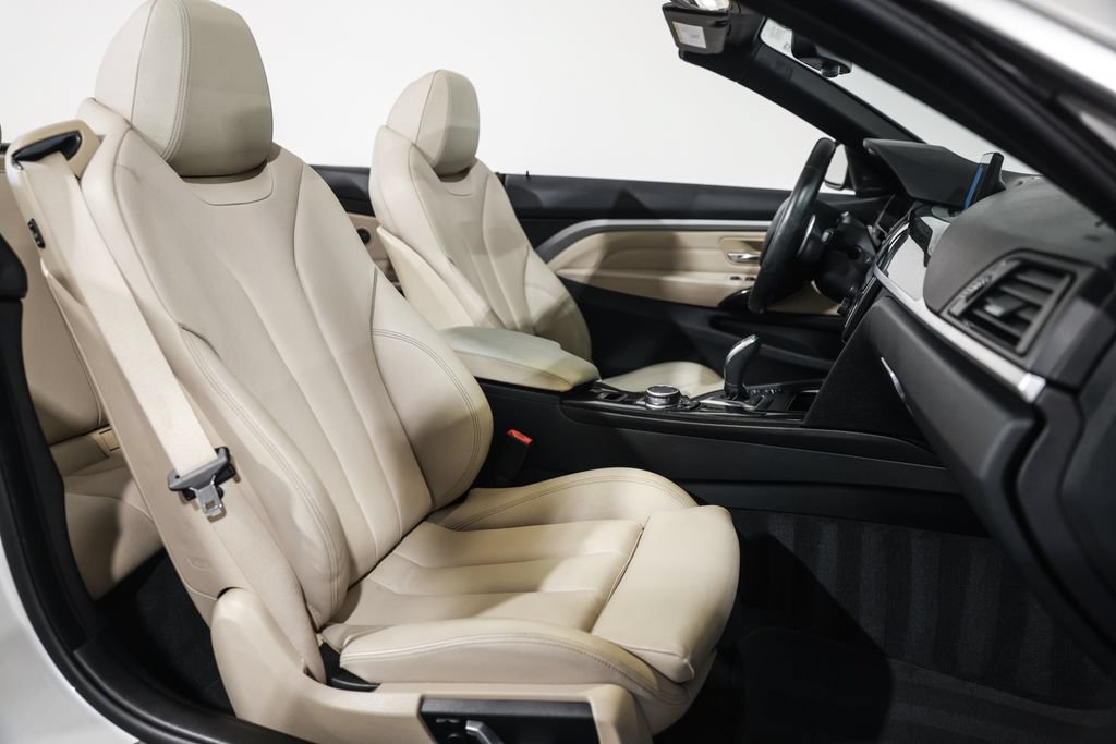 Used 2017 BMW 440i Convertible RWD image 22