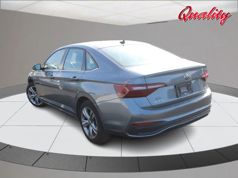 Used 2024 Volkswagen Jetta SE image 5