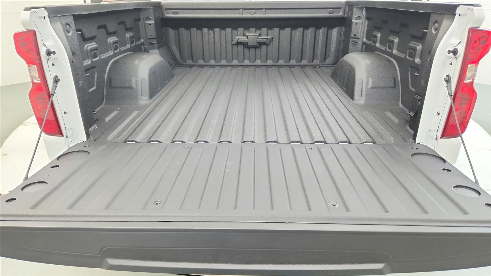 Used 2026 Chevrolet Silverado 1500 LT w/ Protection Package AWD/4WD image 16