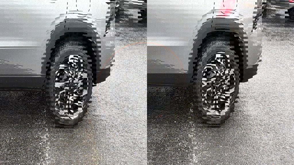 New 2026 Chevrolet Trax RS w/ Sunroof Package image 9