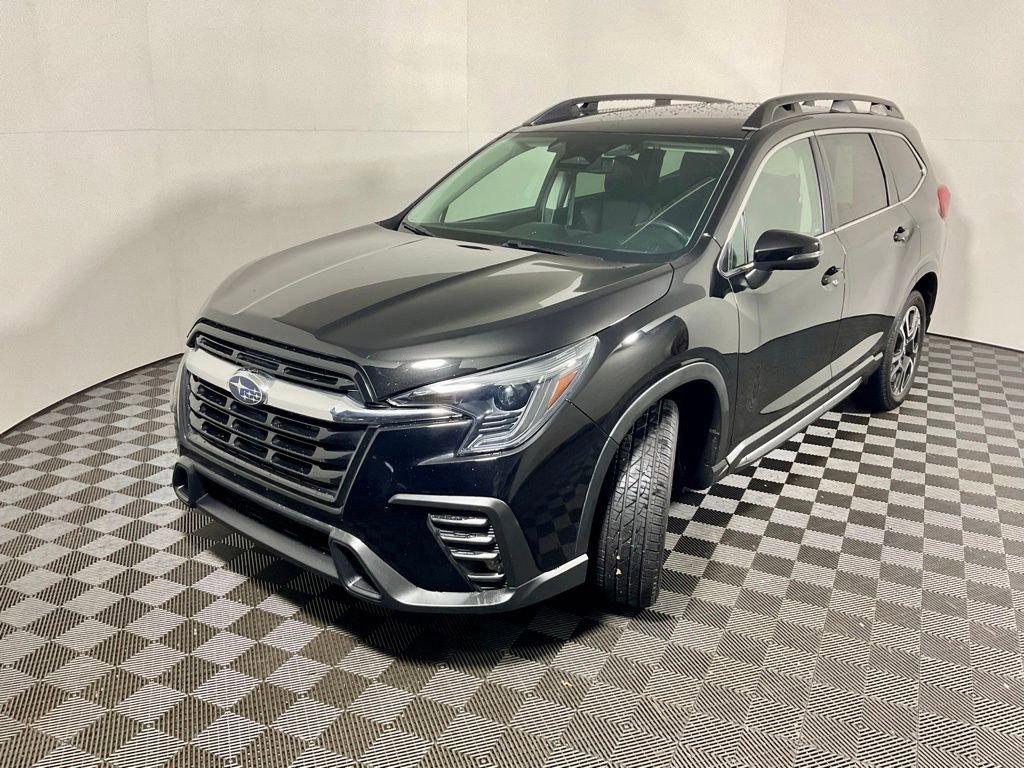 Used 2023 Subaru Ascent Limited image 9