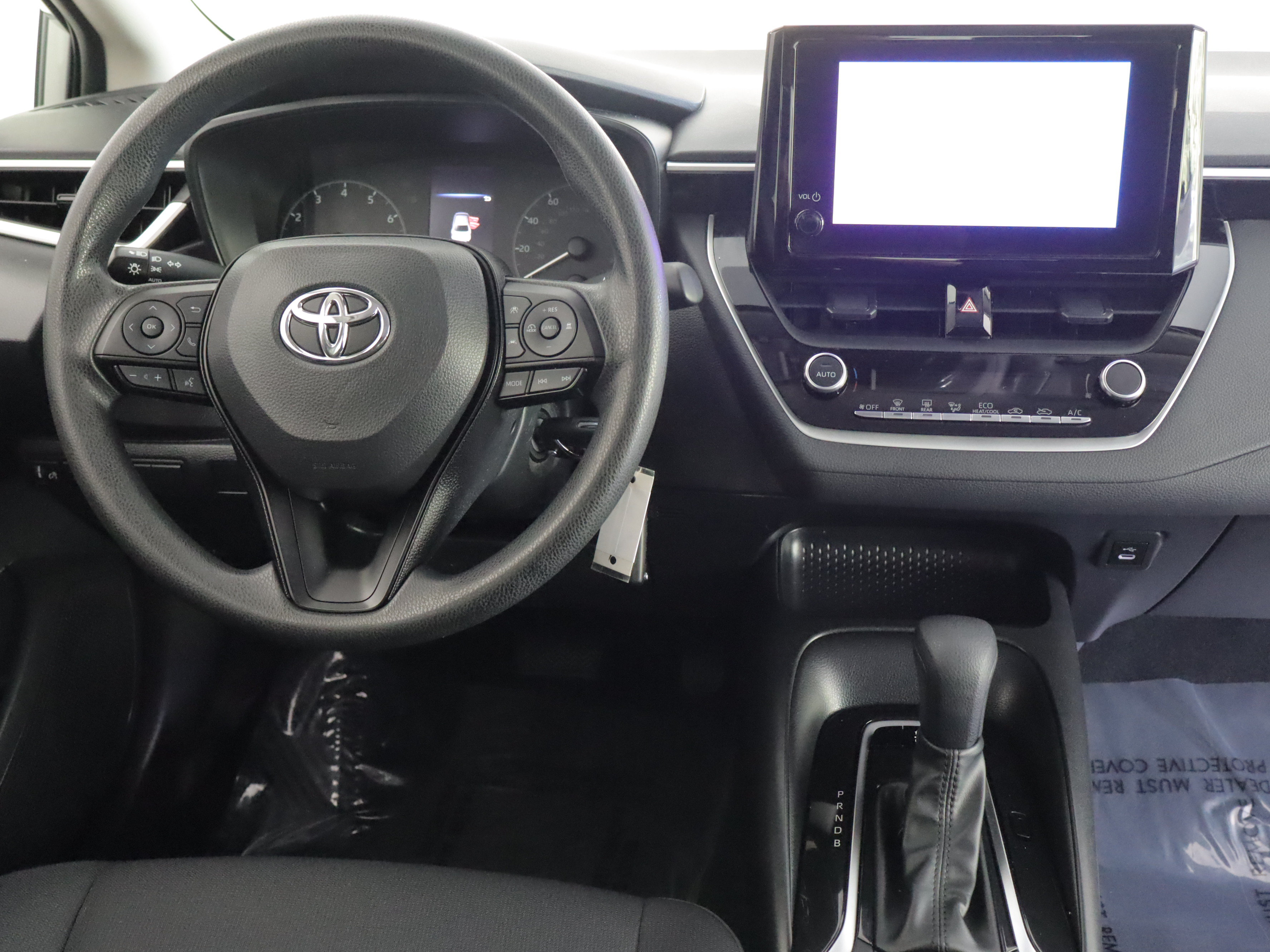 Used 2023 Toyota Corolla LE w/ Carpet Mat Package (TMS) FWD image 2