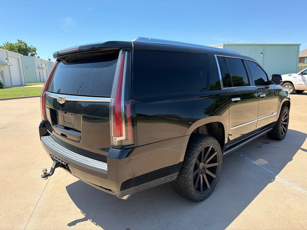 Used 2020 Cadillac Escalade ESV Platinum AWD/4WD image 5