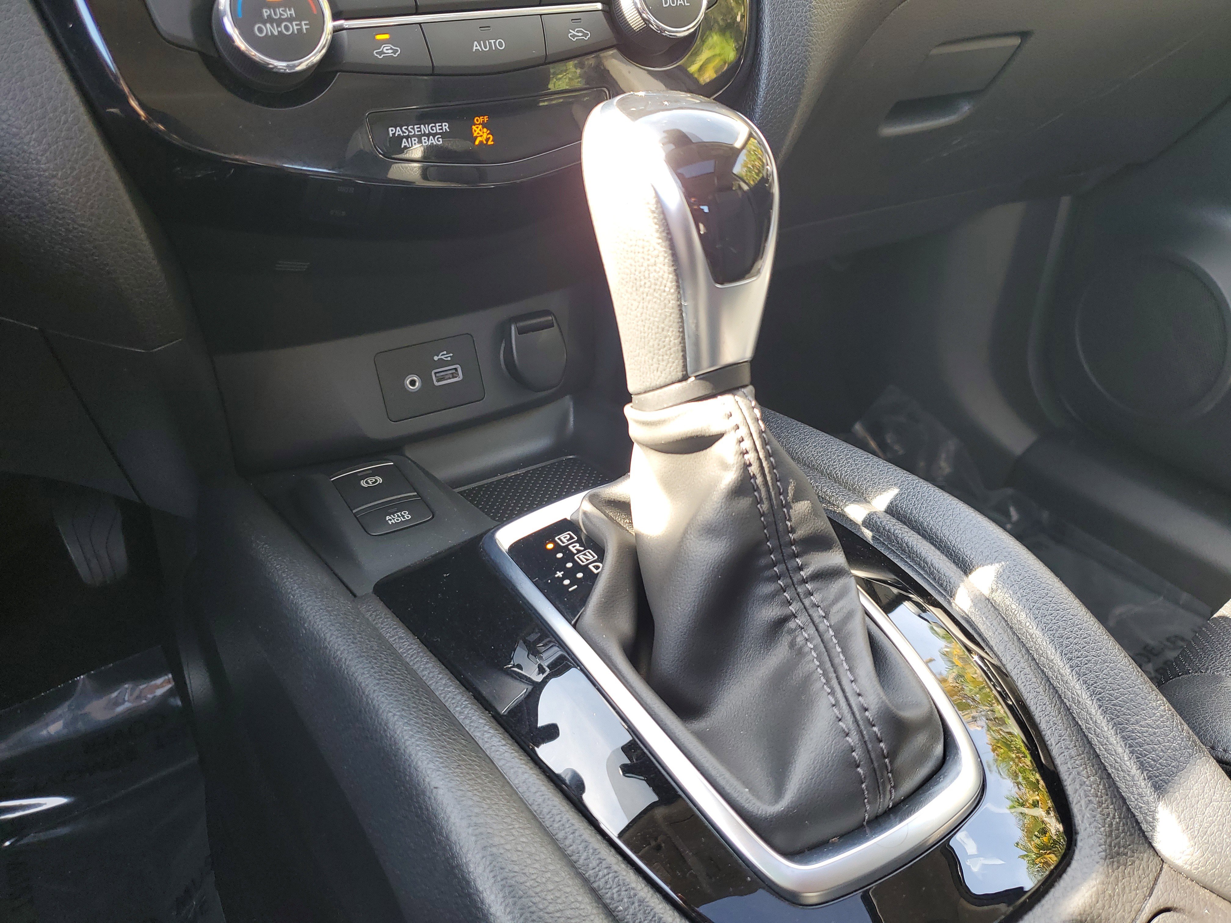 Used 2021 Nissan Rogue Sport SL w/ Premium Package image 25