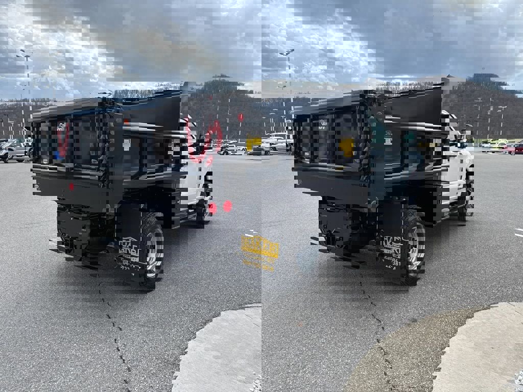 New 2026 Ford F350 XL w/ XL Chrome Package image 14