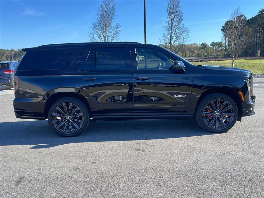 Used 2025 Cadillac Escalade V image 8