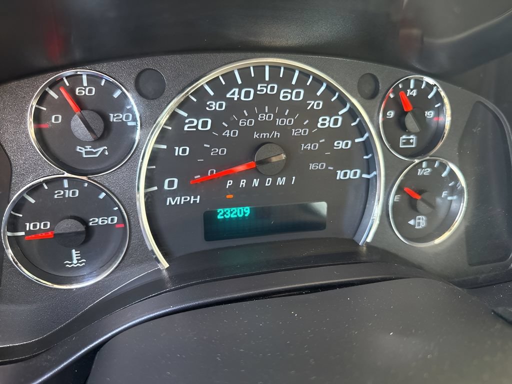 Used 2024 Chevrolet Express 3500 w/ Power Convenience Package RWD image 19