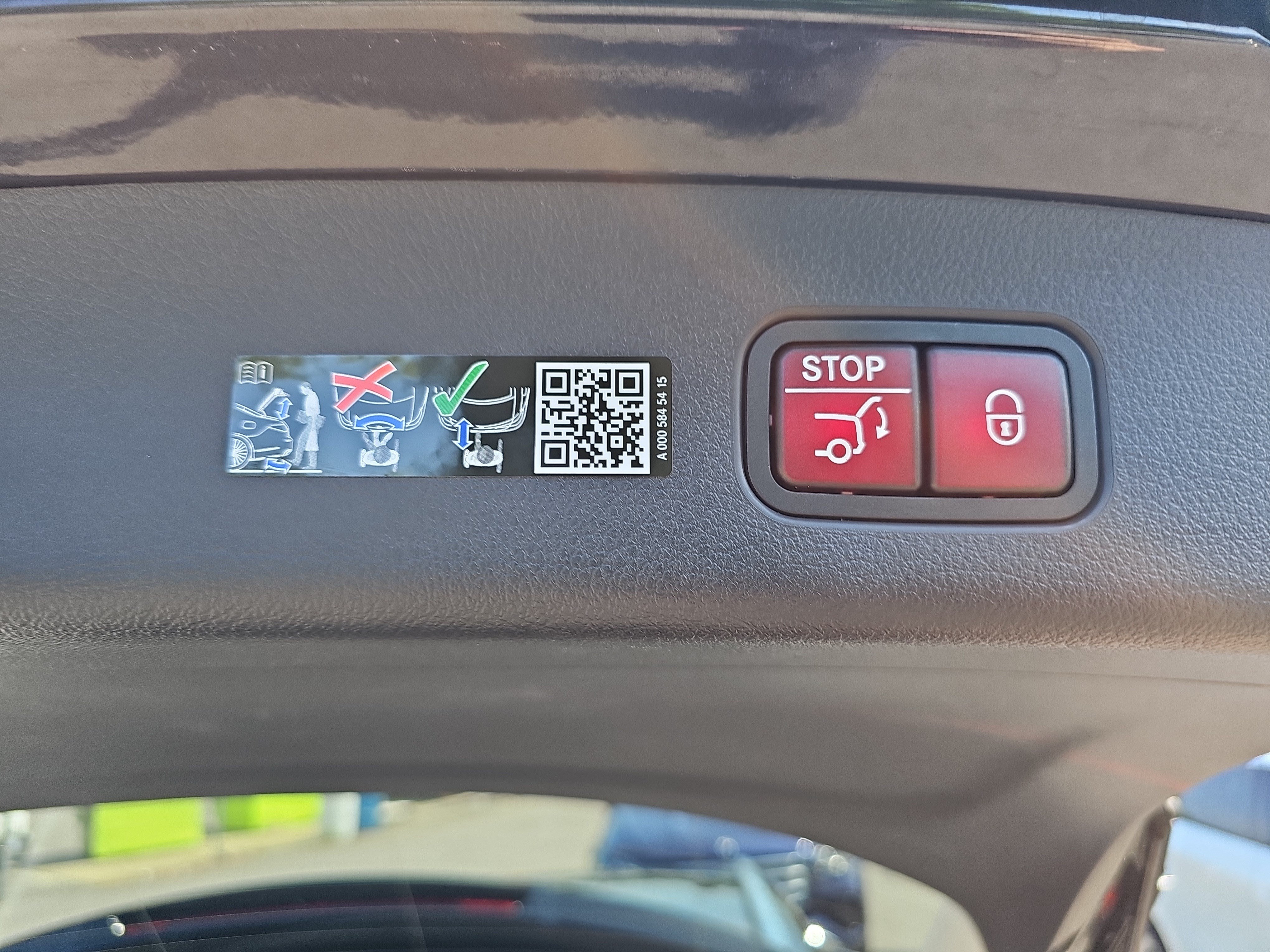 Certified 2026 Mercedes-Benz GLC 350e 4MATIC image 15